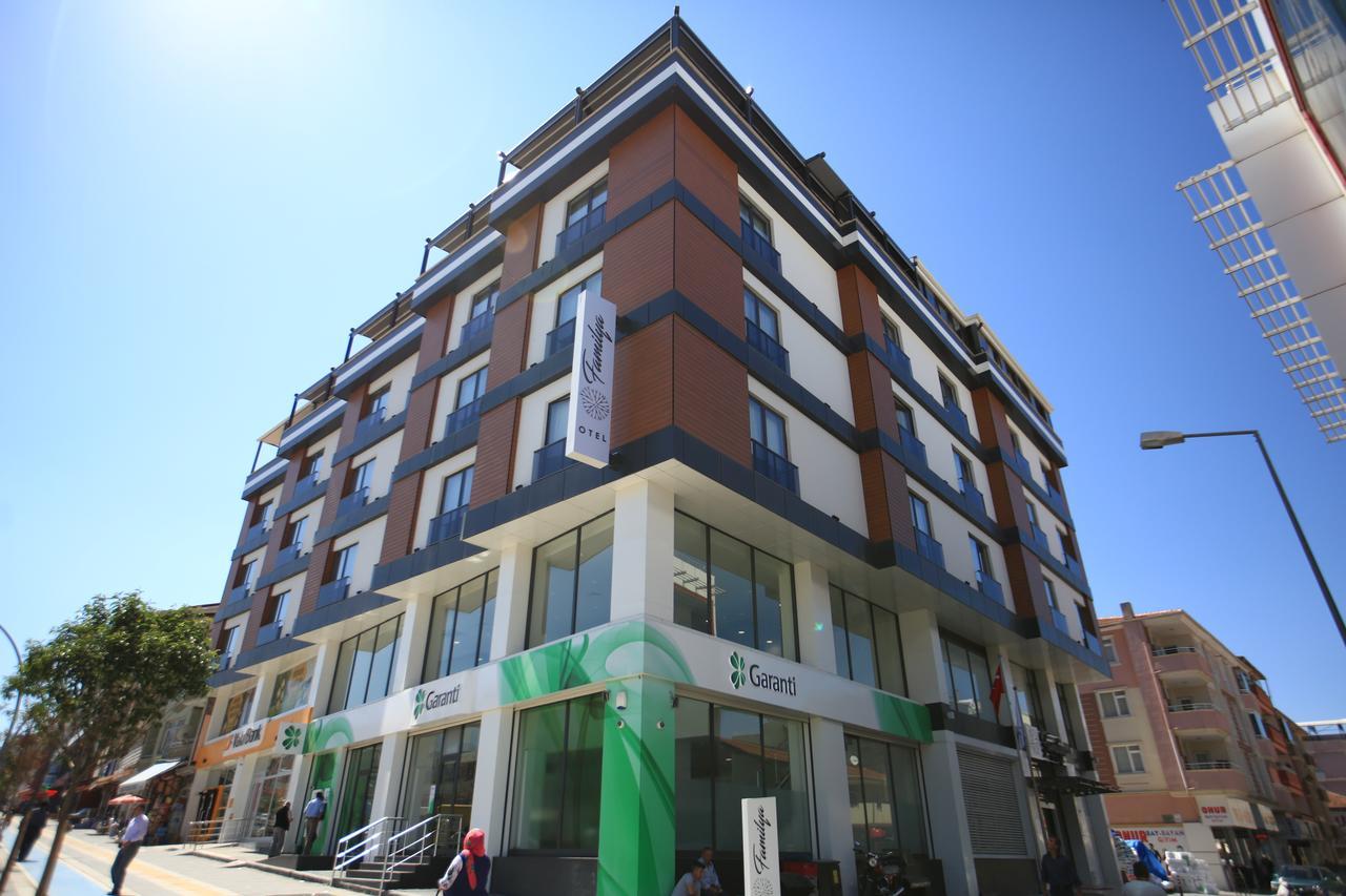 Familya Otel Erbaa Eksteriør billede