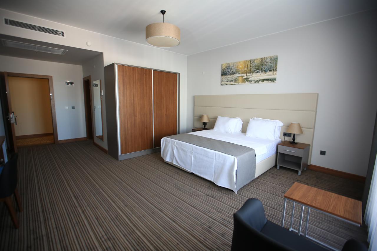 Familya Otel Erbaa Eksteriør billede